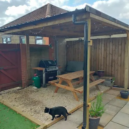 Private Self Contained Self Catering Flat شقة *
