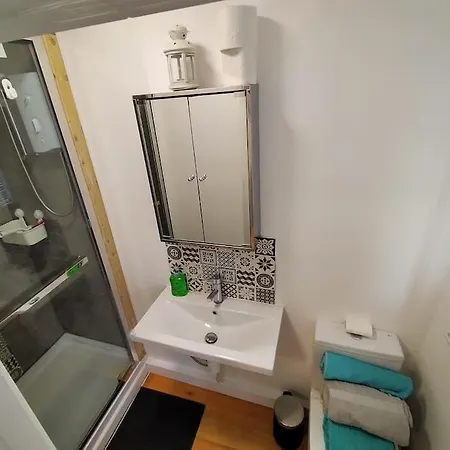 Apartamento Private Self Contained Self Catering Flat Bristol