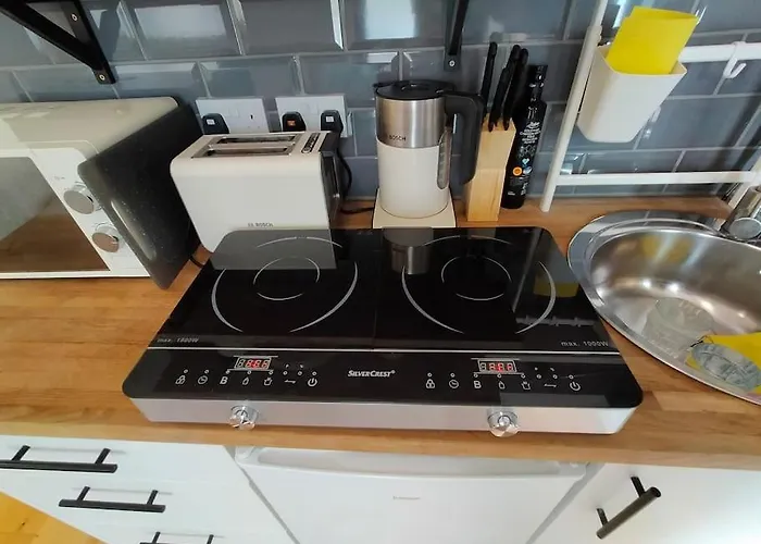 Private Self Contained Self Catering Flat *